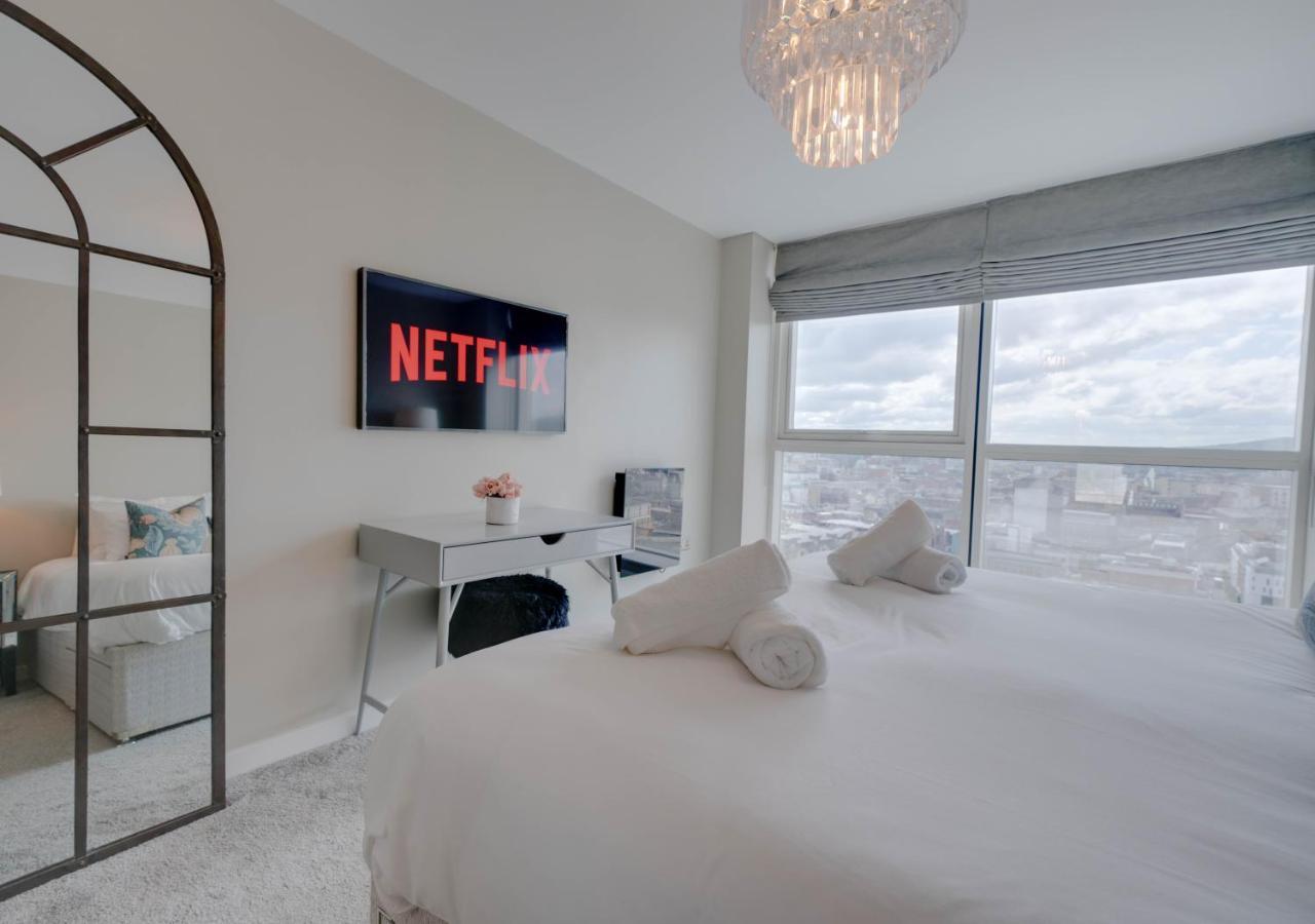 Tallest Building In The City Centre Sleeps 5 Incredible City Mountain And Lagan Views Belfast Luaran gambar