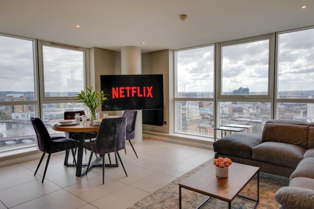 Tallest Building In The City Centre Sleeps 5 Incredible City Mountain And Lagan Views Belfast Luaran gambar
