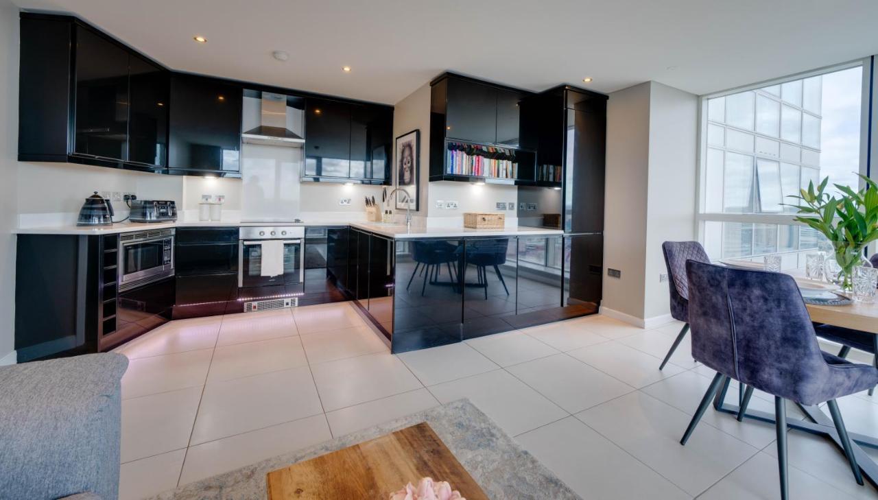 Tallest Building In The City Centre Sleeps 5 Incredible City Mountain And Lagan Views Belfast Luaran gambar