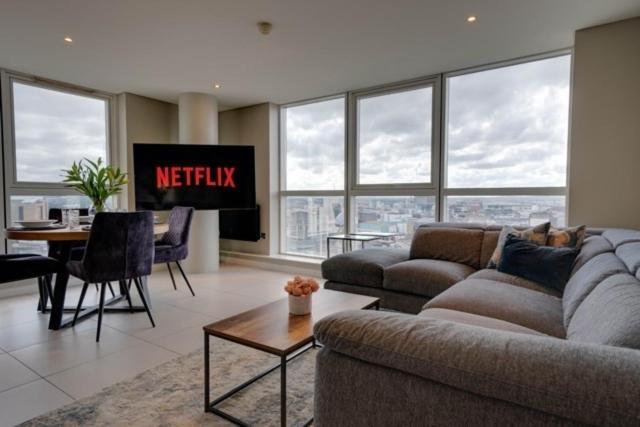 Tallest Building In The City Centre Sleeps 5 Incredible City Mountain And Lagan Views Belfast Luaran gambar