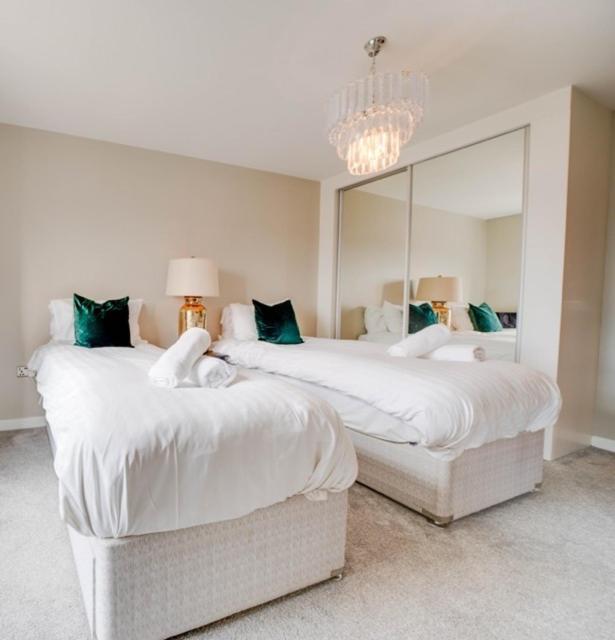Tallest Building In The City Centre Sleeps 5 Incredible City Mountain And Lagan Views Belfast Luaran gambar